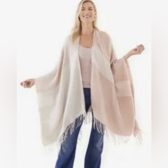 SOIA & KYO Women's Open Front Pink and Cream Fringe Shawl - Picture 2 of 7